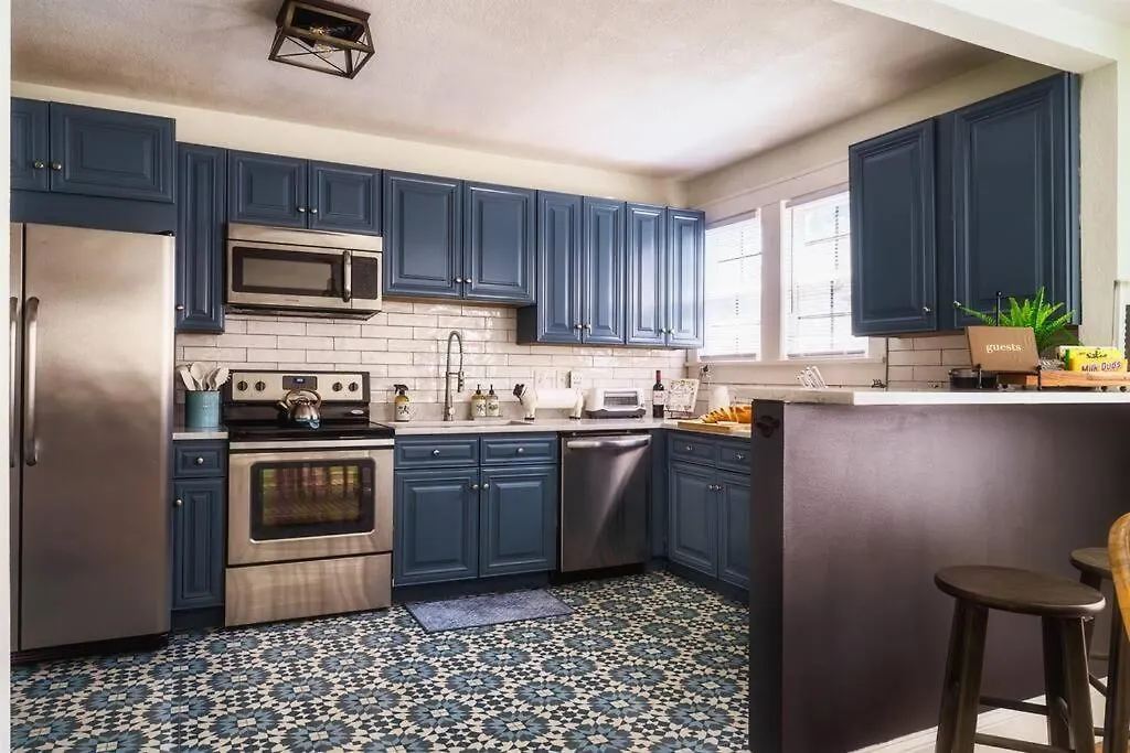 Prime Spot! Perfect For Families! Backyard Bliss Villa Charlotte Holiday home